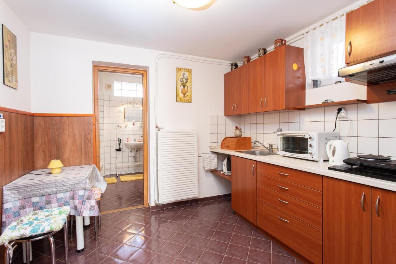 Tip-top Haz Apartment Szegedin